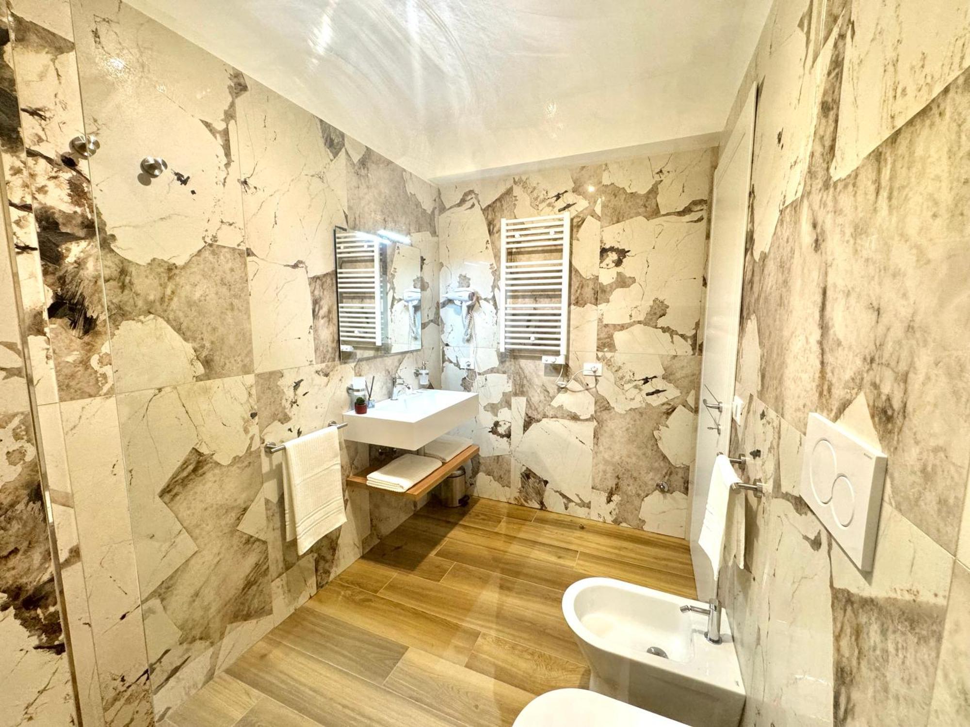 Saint Peter - Luxury With 24h Guarded Parking Apartment